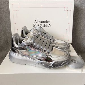 BNIB Alexander McQueen Silver Holographic Oversized Court Sneakers Women 37.5